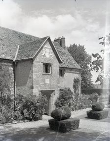 Sulgrave Manor, Northamptonshire, c1955. Creator: Arthur Charles Kirby Ware