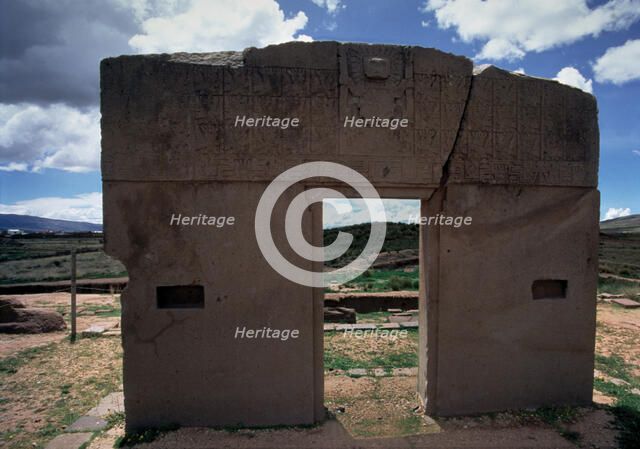 Sun Gate, monolith decorated with god Viracocha, in the ruins of Tiahuanaco.