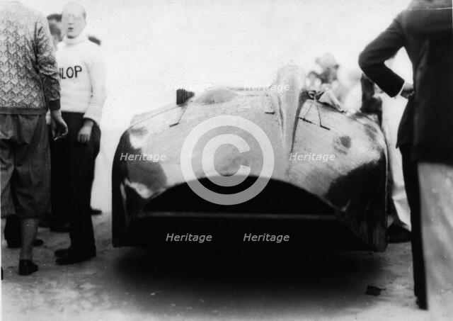 Sunbeam 1000hp World Land speed record attempt at Daytona 1927 Artist: Unknown.