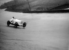 Sunbeam racing at a BARC meeting, Brooklands, 16 May 1932. Artist: Bill Brunell