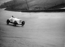 Sunbeam racing at a BARC meeting, Brooklands, 16 May 1932. Artist: Bill Brunell