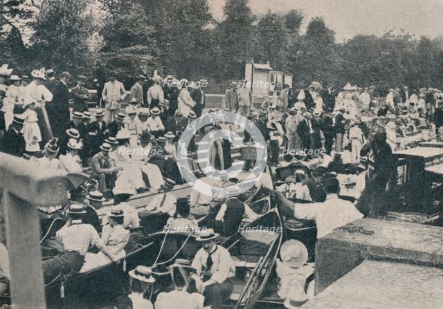 'Sunday Afternoon at Boulter's Lock, Maidenhead', 1901. Artist: Unknown.