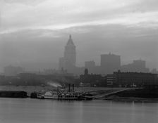 Sunset across the Ohio, Cincinnati, O[hio], between 1900 and 1920. Creator: Unknown