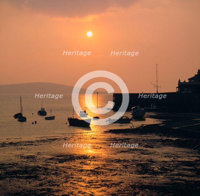 Sunset, Weston-Super-Mare, Somerset. Creator: Peter Thompson.
