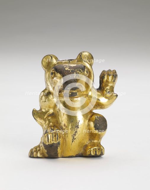 Support in the form of a bear, Han dynasty, 206 BCE-220 CE. Creator: Unknown.