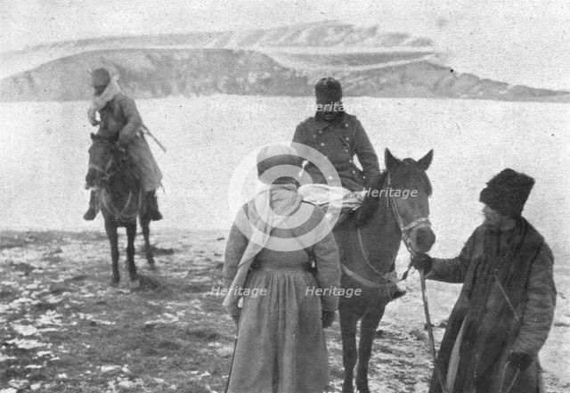 'Sur la route de Trebizonde; L'interrogatoire d'officier turc prisonnier qui, les..., 1916 (1924) Creator: Unknown.