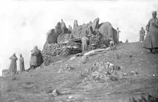 Sur la Tcherna ; Un poste d'observation sur le versant Ouest des montagnes de la rive droite de la Creator: Unknown