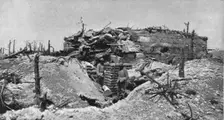 Sur le massif de Moronvilliers; Sur le Teton: blockhaus en ciment armé 1917. Creator: Unknown