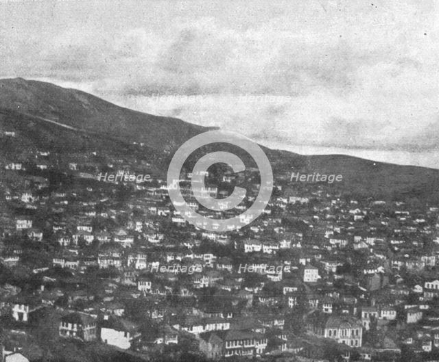 'Sur le front des balkans. -- Deux villes d'ou les troupes allies ont chasse les Bulgares, 1916. Creator: Dr Bussiere.