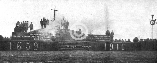 'Sur le front Italien: ceremonie a la memoire des grenadiers; autel commemoratif..., 1916. Creator: Unknown.
