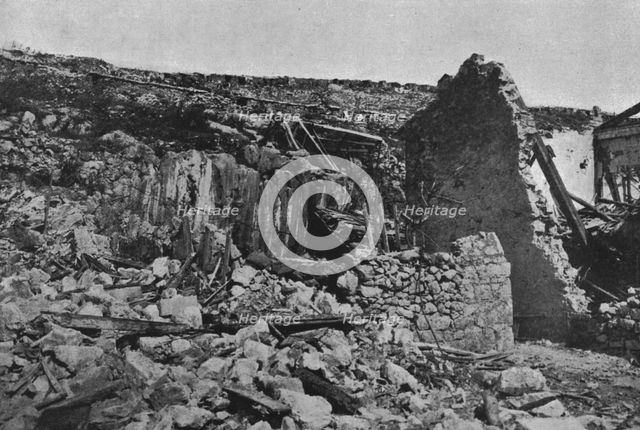 'Sur le front Italien; Apres une action violente sur le Carso les ruines du village de Selz..., 1916 Creator: Unknown.
