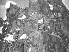 Sur le front Italien; Dans la region du Tonale: un poste d'acces difficile 1918. Creator: Unknown