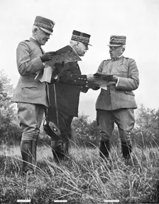 Sur le front Italien; L'entente des grands chefs 1915 (1924). Creator: Unknown