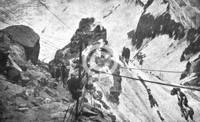 'Sur le front Italien; un coin du champ de bataille: le col de Lago Scuro', 1918. Creator: Unknown.