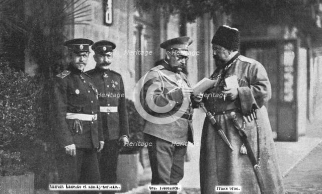 'Sur le quai de la gare de Batoum, le 14 avril: le general Youdenitch, qui commande les..., 1916. Creator: Unknown.