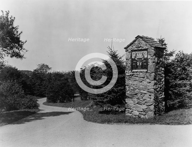 "Surprise Valley Farm," Arthur Curtiss James property, Beacon Hill Road, Newport, Rhode Island, 1917 Creator: Frances Benjamin Johnston.