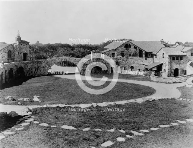 "Surprise Valley Farm," Arthur Curtiss James property, Beacon Hill Road, Newport, Rhode Island, 1917 Creator: Frances Benjamin Johnston.