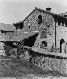"Surprise Valley Farm," Arthur Curtiss James property, Beacon Hill Road, Newport, Rhode Island, 1917 Creator: Frances Benjamin Johnston