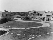 "Surprise Valley Farm," Arthur Curtiss James property, Beacon Hill Road, Newport, Rhode Island, 1917 Creator: Frances Benjamin Johnston