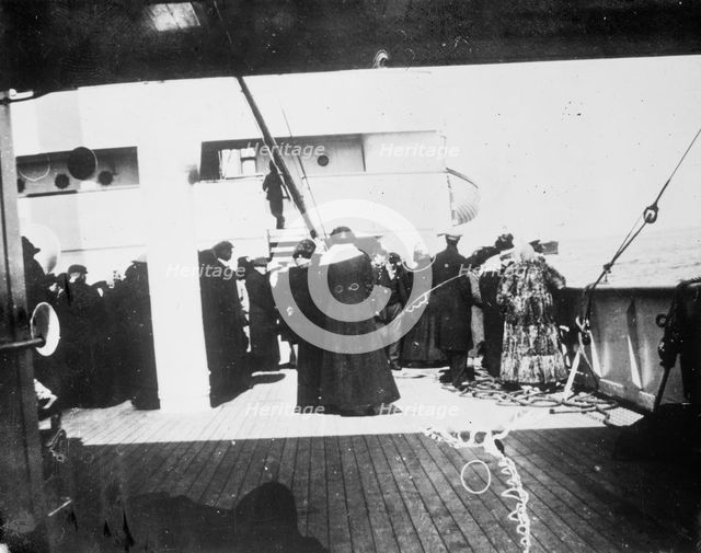 Survivors of TITANIC on CARPATHIA, 1912. Creator: Bain News Service.