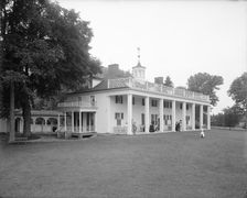 S.W. view of the mansion, Mt. Vernon, Va., between 1900 and 1915. Creator: Unknown