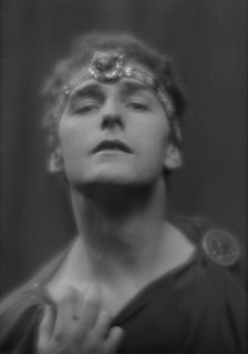 Swan, Paul, Mr., portrait photograph, 1912 or 1913. Creator: Arnold Genthe