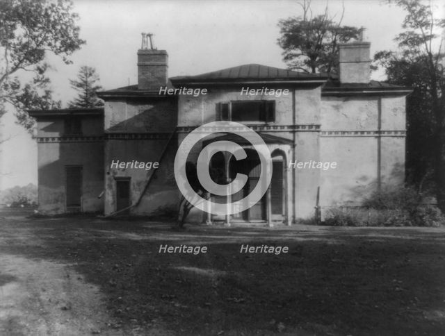 Swanwyck house, New Castle, Delaware, 1927. Creator: Frances Benjamin Johnston.