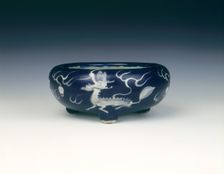 Swatow bulb bowl with qilins, Ming dynasty, Wanli period, China, 1572-1620