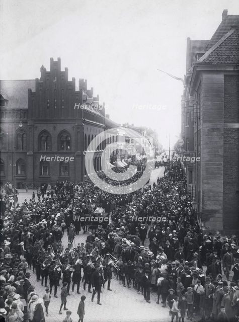 Swedish aviation pioneer Enoch Thulin's funeral procession, Landskrona, Sweden, 1919. Creator: Unknown.