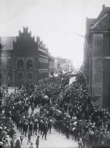 Swedish aviation pioneer Enoch Thulin's funeral procession, Landskrona, Sweden, 1919. Creator: Unknown