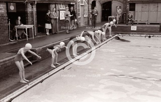 Swimming race, Yearsley Baths, York, Yorkshire, 1956. Artist: Unknown