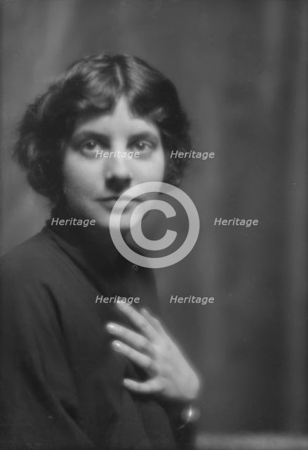 Swinburne, Ann, portrait photograph, 1912. Creator: Arnold Genthe.