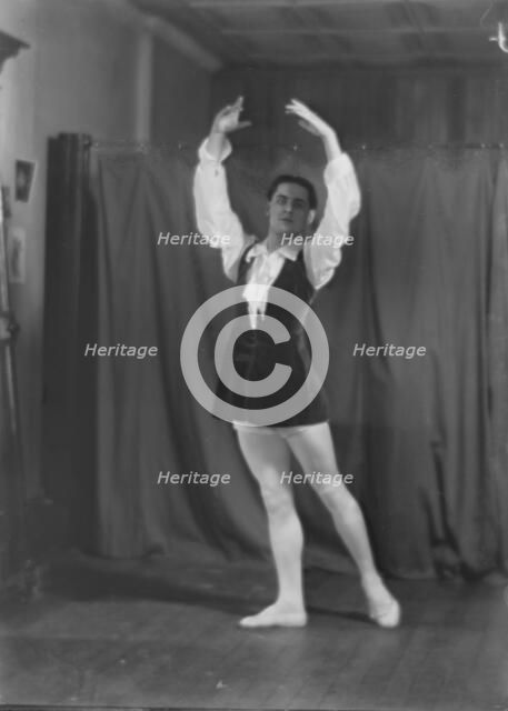 Swiskaya, Countess, male dance partner of, between 1917 and 1929. Creator: Arnold Genthe.