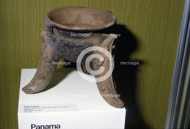 Pottery Tripod Bowl with three rattle-legs in the form of Alligators, Chiriqui, Panama. Artist: Unknown.