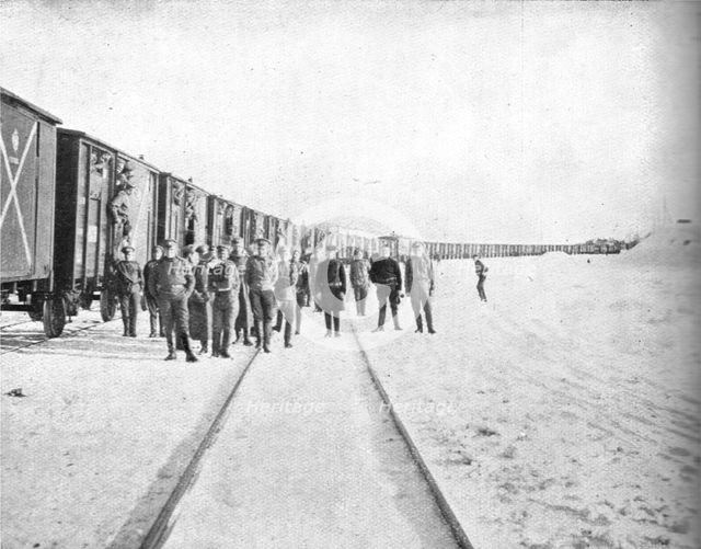 'Pour venir combattre sur le front de France; Le 10 fevrier: un halte du convoi..., 1916 (1924) Creator: Unknown.