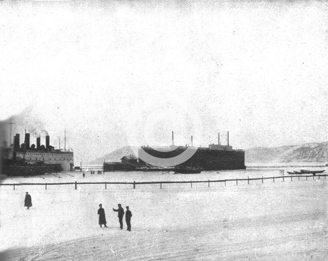 ''Pour venir combattre sur le front de France; Les ferry-boats sur le lac Baikal', 1916 (1924) Creator: Unknown.