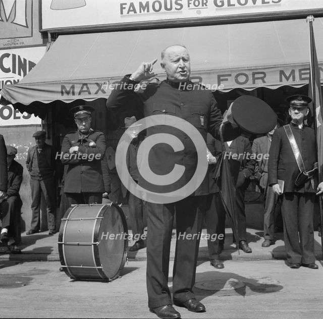 "Power of the lord" preaching by a "soldier"..., Salvation Army, San Francisco, California, 1939. Creator: Dorothea Lange.