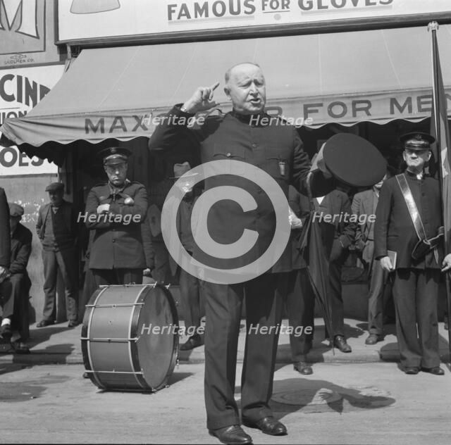 "Power of the lord" preaching by a "soldier"..., Salvation Army, San Francisco, California, 1939. Creator: Dorothea Lange.