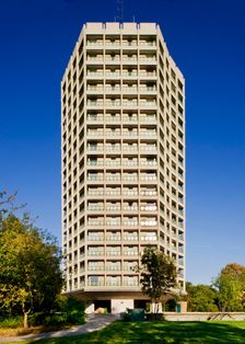 Point Royal, Rectory Lane, Easthampstead, Bracknell, Berkshire, 2011. Artist: James O Davies
