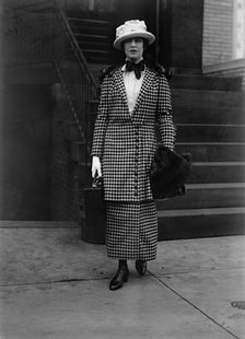 Polignac, Mme. De., 1918. Creator: Harris & Ewing