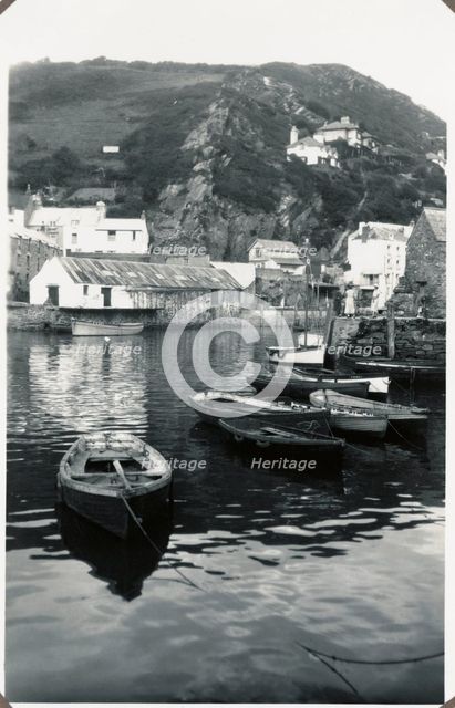 Polperro Harbour, Polperro, Lansallos, Cornwall, 1919-1936. Creator: Unknown.