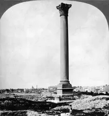 Pompey's Pillar, the sailor's landmark, and modern Alexandria, Egypt 1905.Artist: Underwood & Underwood