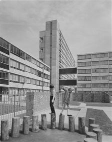 Pooles Park, Finsbury Park, Islington, London, 20/05/1970. Creator: John Laing plc