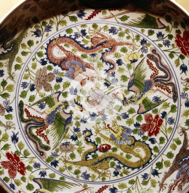 Porcelain Dish with Dragons and Phoenixes, c18th century. Artist: Unknown.