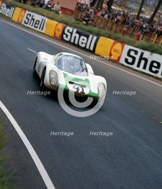 Porsche 907-6 driven by Siffert-Herrman, 1967 Le Mans Artist: Unknown.