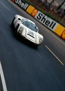 Porsche 910-6 driven by Stommelen - Neerpasch, 1967 Le Mans