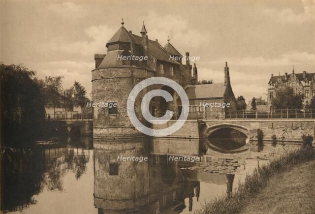 'Porte d'Ostende', c1928. Artist: Unknown.