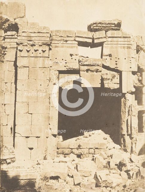 Porte du Temple de Jupiter, à Baalbek (Héliopolis), September 1850. Creator: Maxime du Camp.
