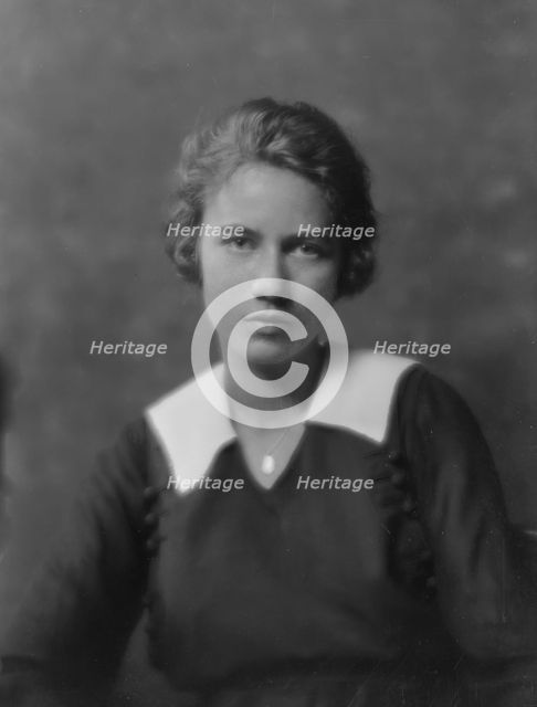 Porter, Carolina, Miss, portrait photograph, 1916. Creator: Arnold Genthe.