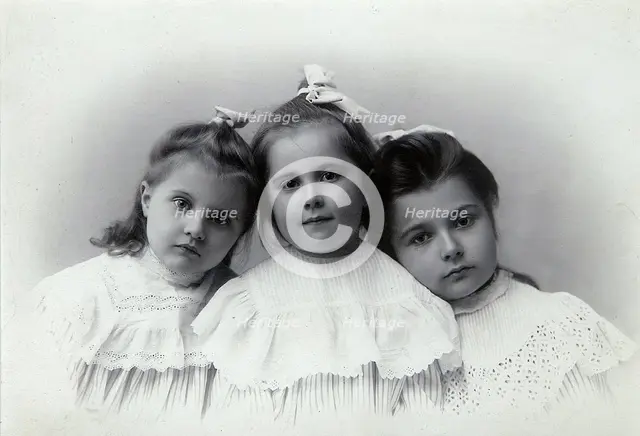 Portrait of children, Baku, Azerbaijan, 1909.  Artist: Julian Stanislavovich Zelinsky